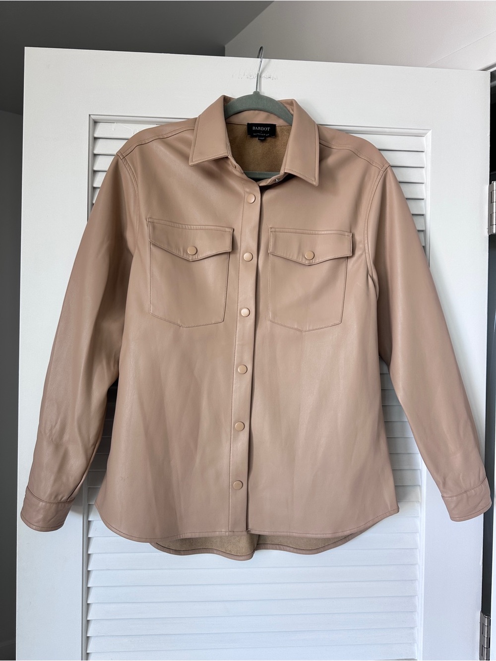 Bardot Beige Tan Vegan Faux Leather Snap Front Shacket Shirt Jacket Size S